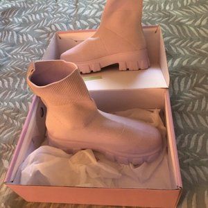 Berness Gia Boots - Lavender - Size 7